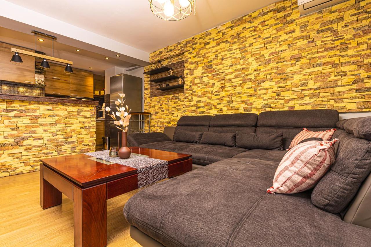 1Bd Apartment - 5 Mins To The City Centre By Flat Mаnager Plovdiv Exteriör bild