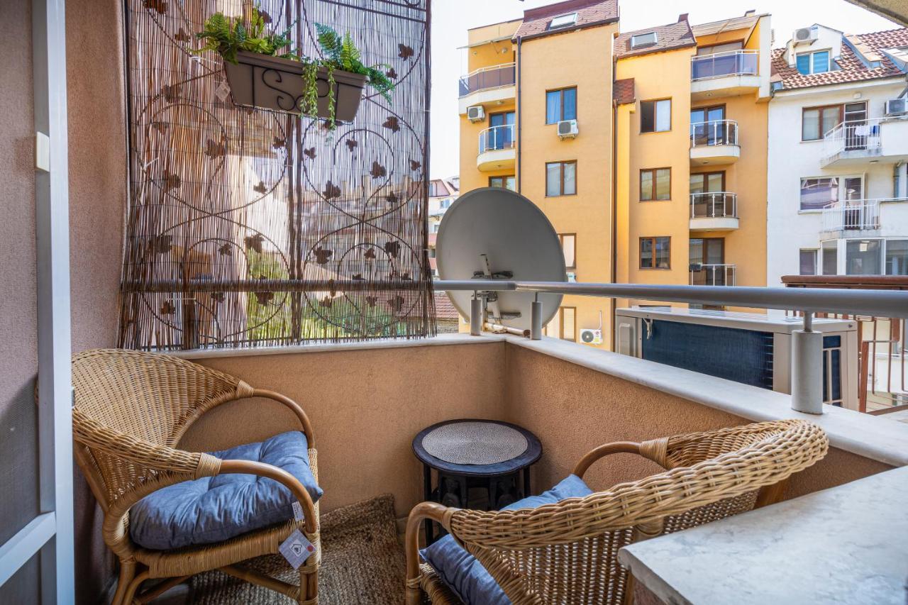 1Bd Apartment - 5 Mins To The City Centre By Flat Mаnager Plovdiv Exteriör bild